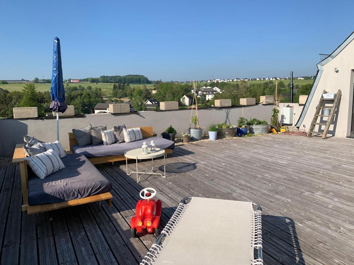 Design Appartment With Big Terrace Halsenbach Extérieur photo