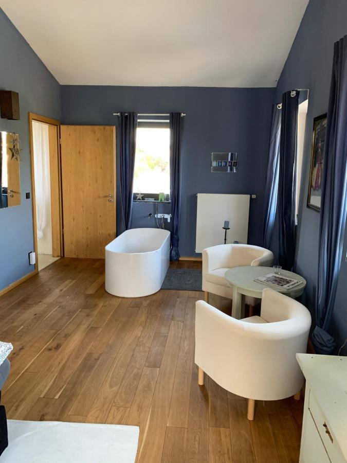Design Appartment With Big Terrace Halsenbach Extérieur photo