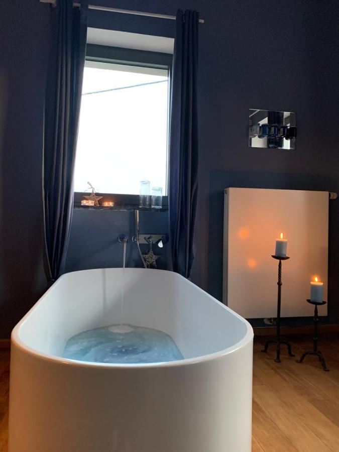 Design Appartment With Big Terrace Halsenbach Extérieur photo